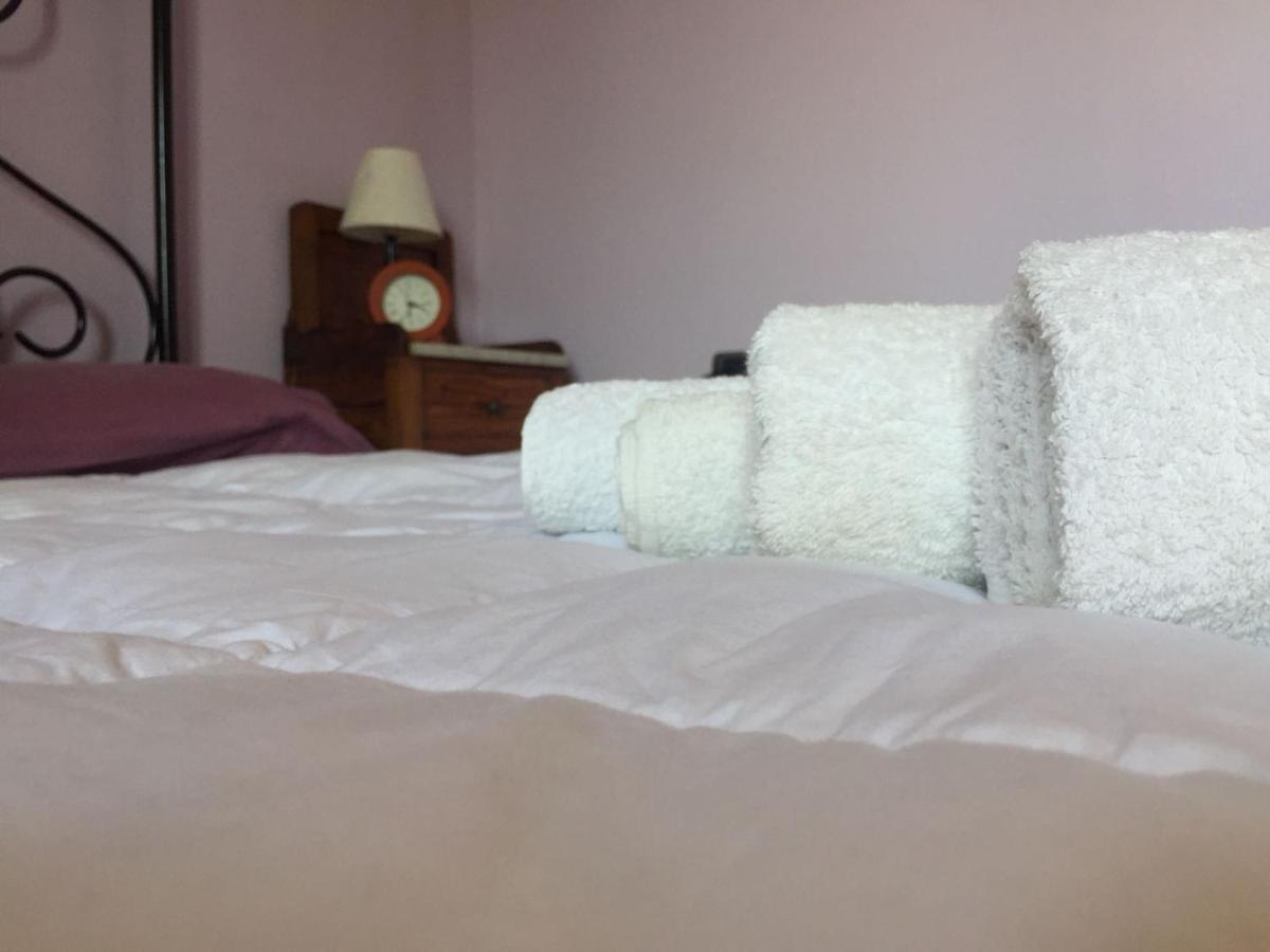 Alex Room Airport Elmas 外观 照片