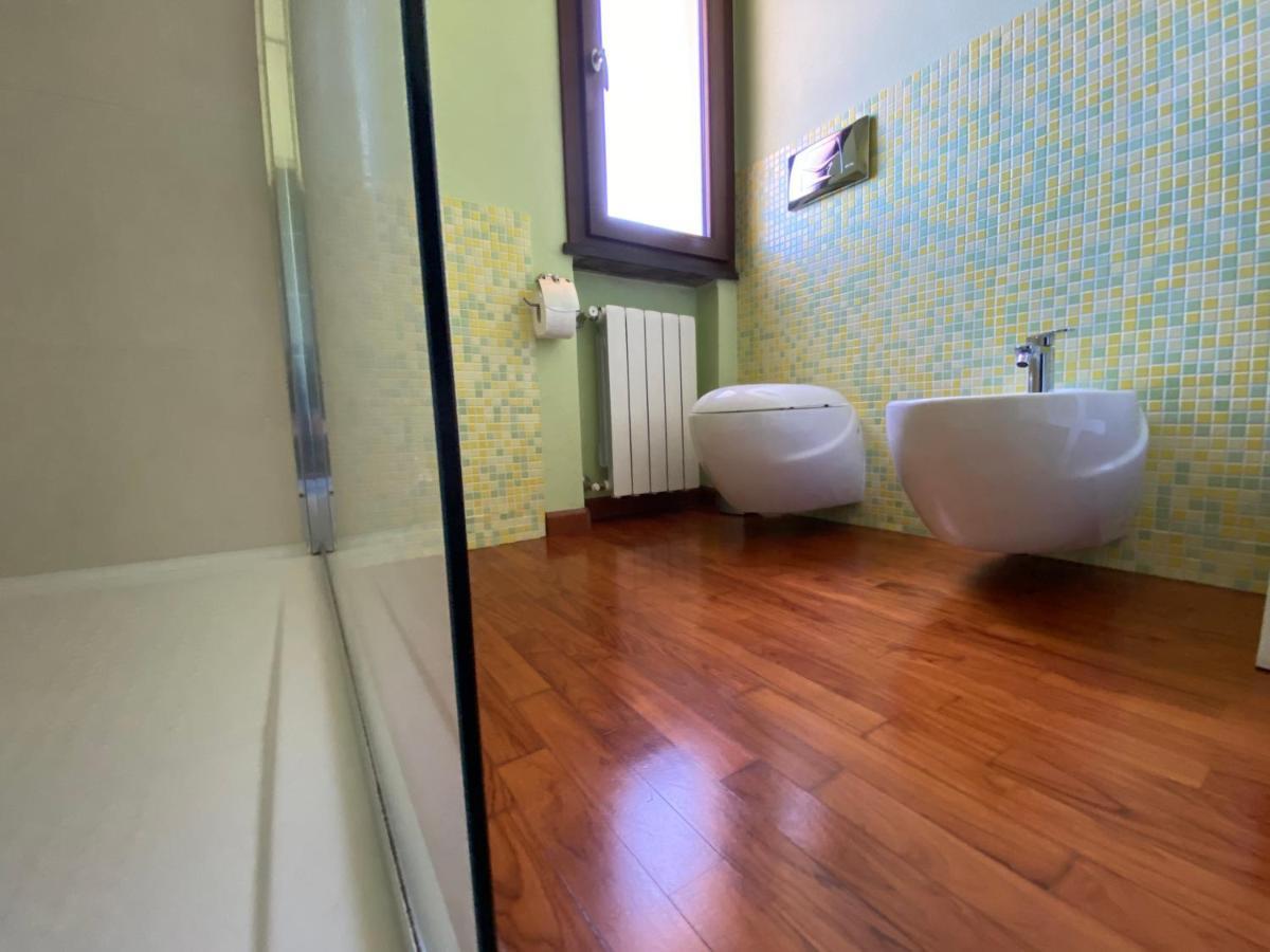Alex Room Airport Elmas 外观 照片